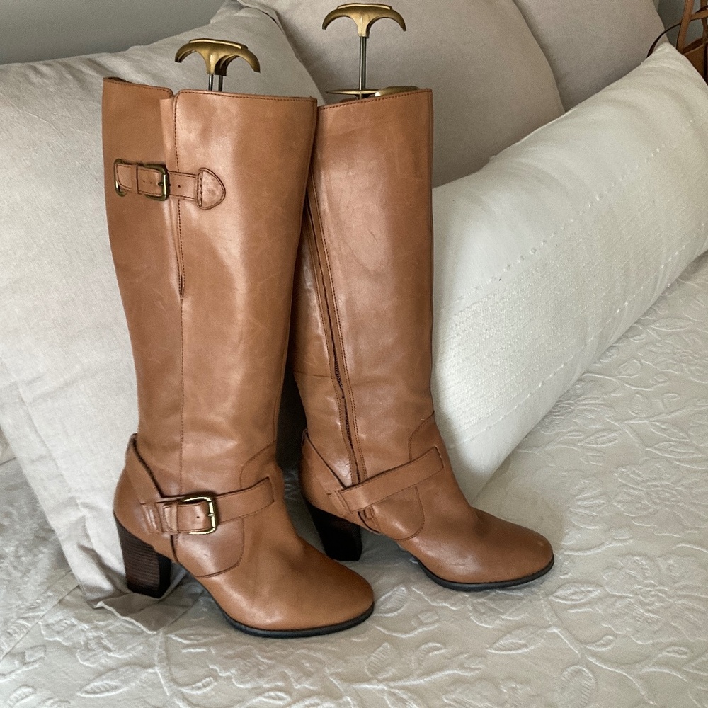 CLARKS Indigo Women’s Heath Skylark Tall Brown LEATHER Harness Boots Size 9.5M
